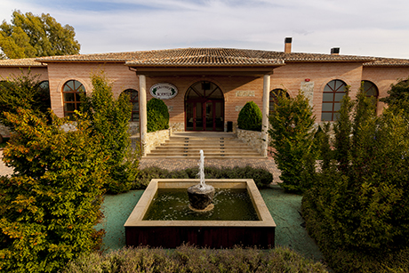 Entrada a los salones Acantia.