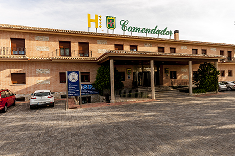 Fachada principal, hotel Comendador.