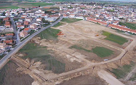 Vista aerea de obras de una urbanización.